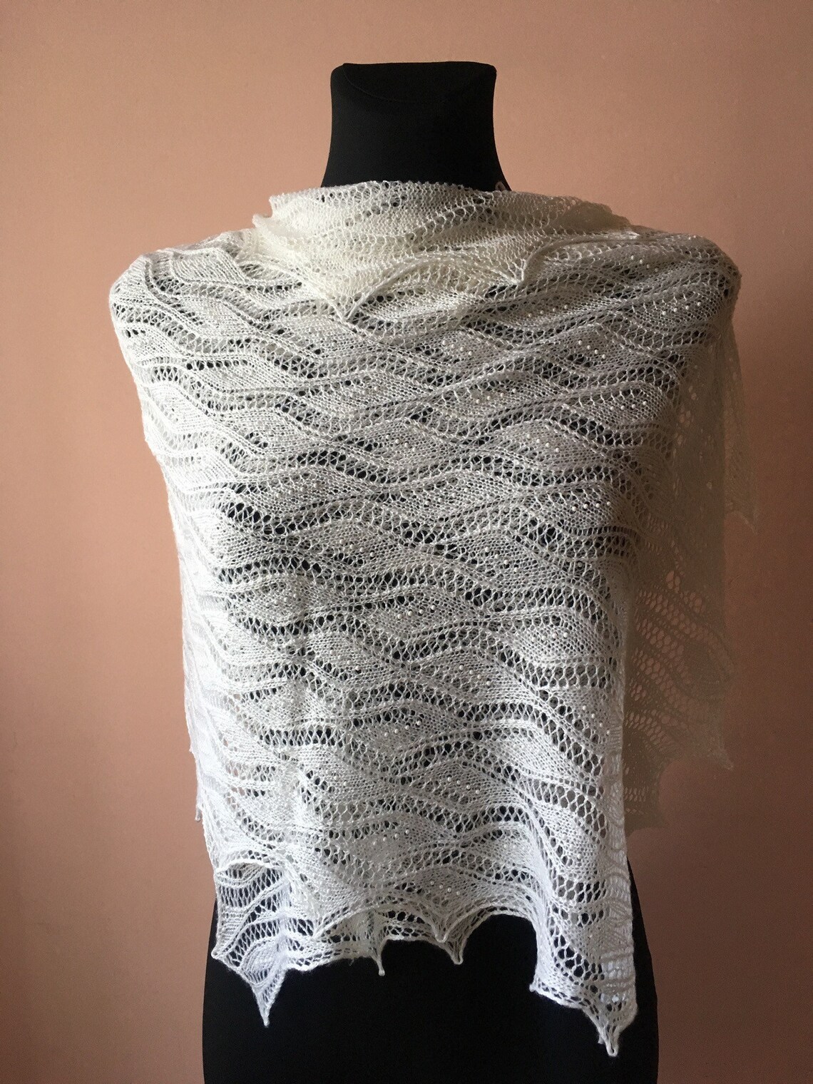 Haapsalu lace shawl with beads | Etsy