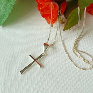 Klassische Silber Kreuz Halskette - Kreuz Halskette - Sterling Silber Kreuz Halskette - Christlicher Schmuck - Religiöser Schmuck - Patenkind Geschenk