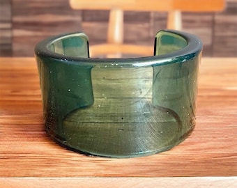 Dark Green Acrylic Cuff Bracelet - Retro Vintage Style