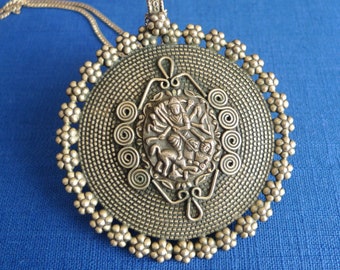 Colgante de Plata Grande de la India / Diosa Durga / Amuleto Hindú / Joyería Tribal