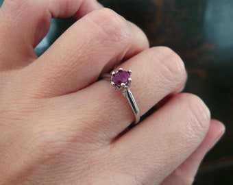 Elegant Ruby Ring from India
