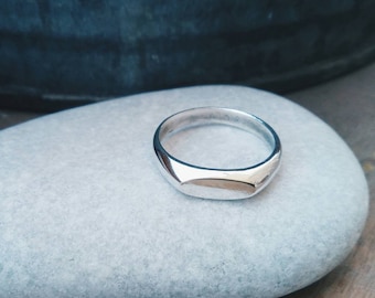 Silver pinky signet ring, mens signet ring, women silver signet pinky, unisex desgign, man ring, boho style, stacking rings, minimal ring