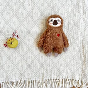 Small cuddly toy sloth with heart – handmade plush toy in brown, grey and white, loving gift for children & adults, embroidered image 8