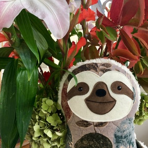 Sloth stuffed animal image 4