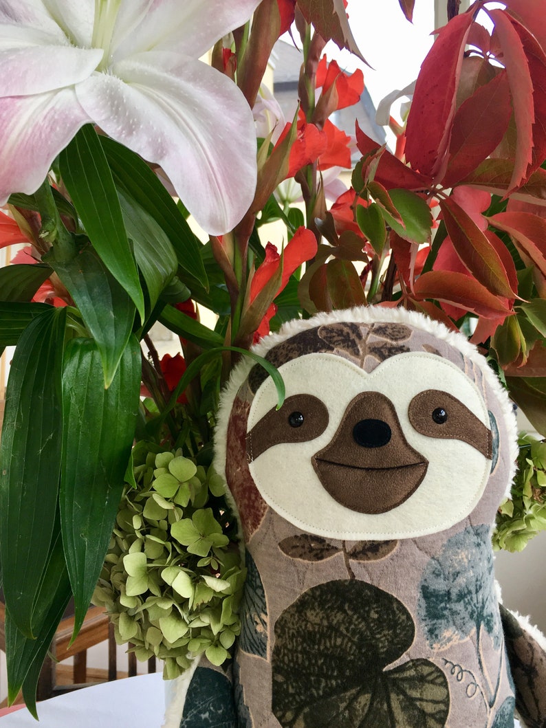 Sloth stuffed animal image 4