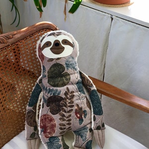 Sloth stuffed animal image 3