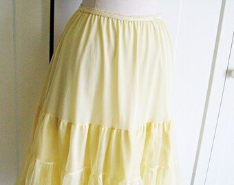 50's Yellow Crinoline //   Vintage  LORRAINE 3 Layer Nylon and Lace Circle Slip // Waist 28"