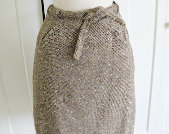 60's/70's Tweed Pencil Skirt// Brown Nubby Flecked  Straight Mini  Skirt // Waist 24"