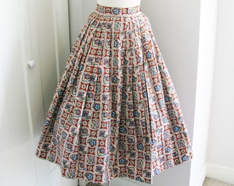 50's Circle Skirt // Vintage  Floral Novelty Print Cotton Skirt    //  Waist 27"