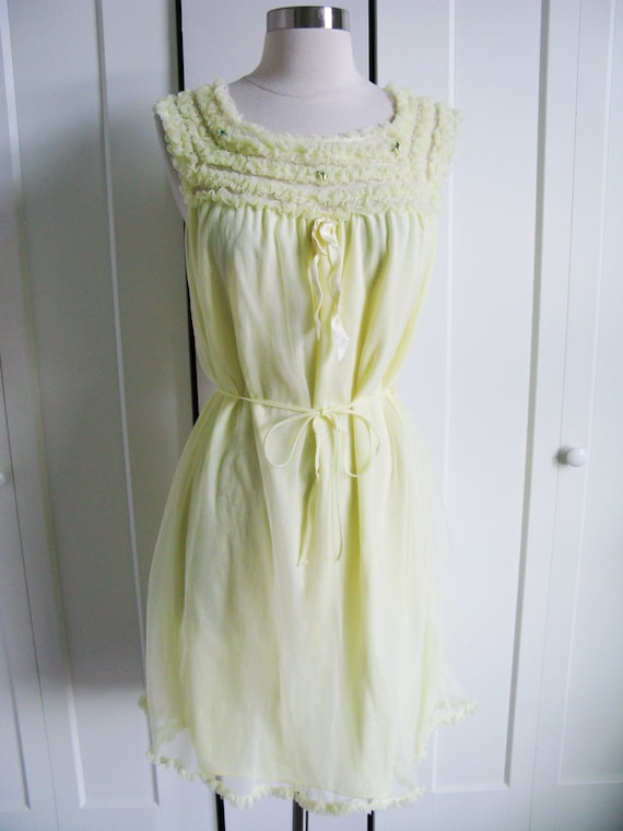 Lemon Yellow Nightgown // 1960's Vintage Belted Sl… - Gem
