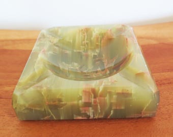 Cenicero de ónix verde pulido estilo MCM
