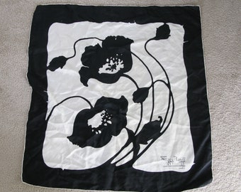 Vintage  MAGGY ROUFF Paris  Silk Twill Scarf-  Black and White Floral Poppy  //Hand Rolled Edges 30"x28"