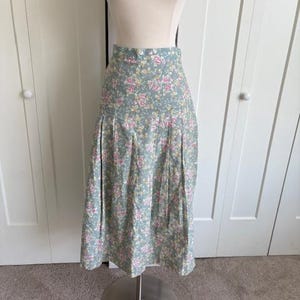 1980&#39;s LAURA ASHLEY  Skirt // Vintage 80&#39;s Floral Pleated  Dirndl // Waist 28&quot;