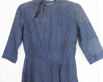 Jaren 40 Bouclé-jurk //Vintage jaren 40 blauw/zwarte nubby rayon schedejurk // Taille 28"
