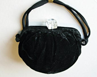 1930's Velvet   Handbag //Vintage Black Pleated Evening Bag with Lucite Clasp