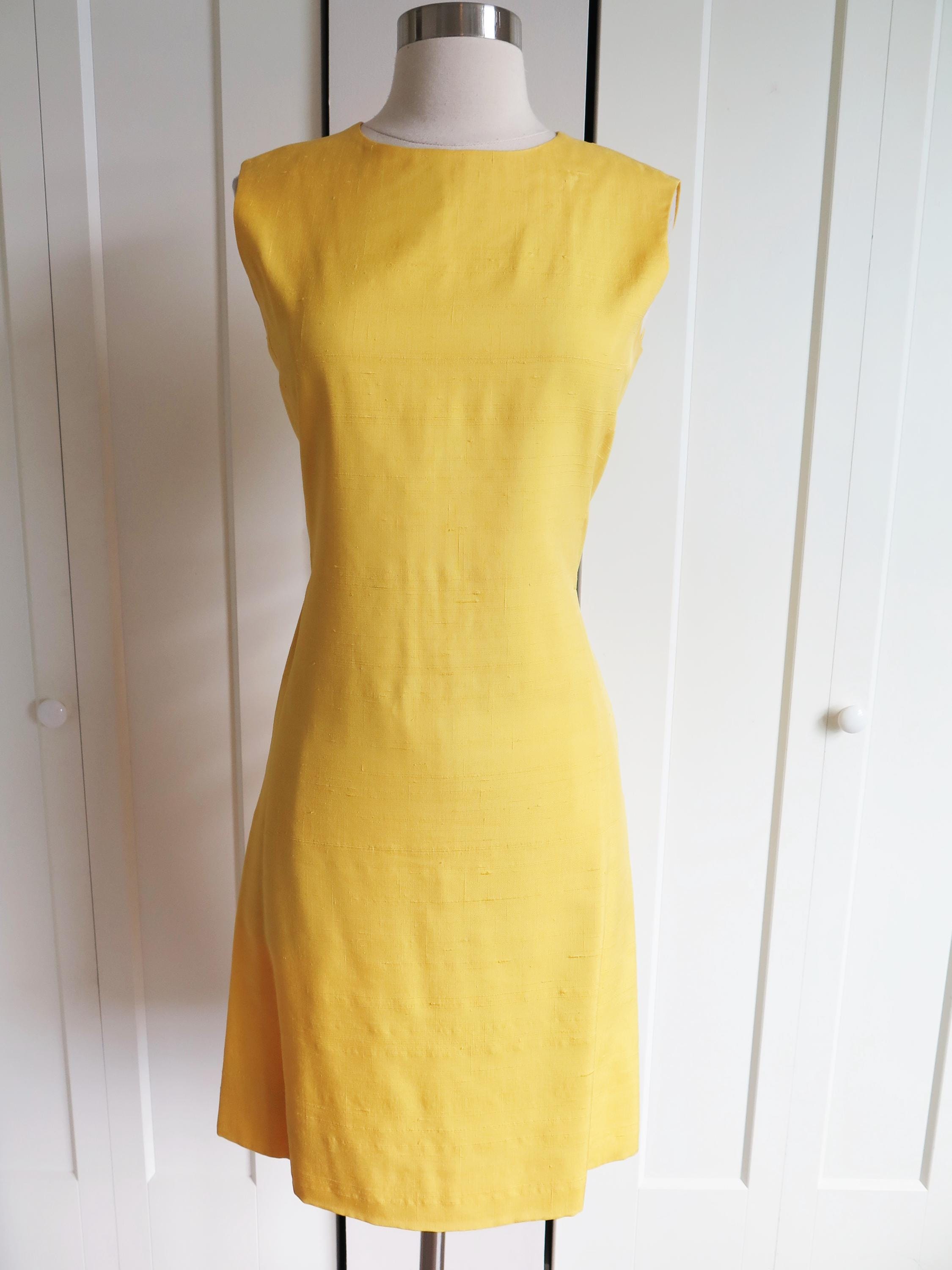1970's Sheath Dress  //B.H. WRAGGE  Vintage Yellow Silk Shantung  Sleeveless Dress // Size Medium