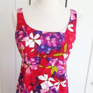 60&#39;s Hawaii Maxi Dress // Red Bold Tropical Flower Barkcloth Sleeveless  Dress  //  Waist 28&quot;