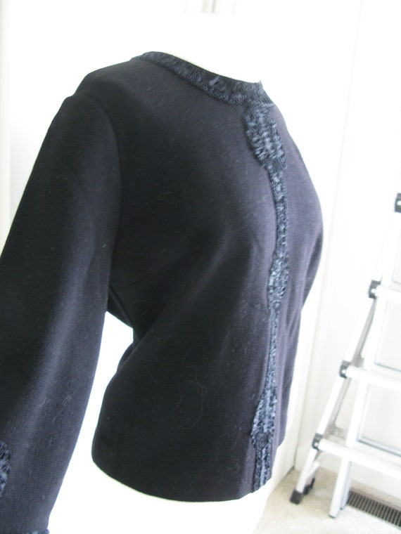 1960's Black Wool Knit Top// Ribbon Embroidery Tr… - image 3