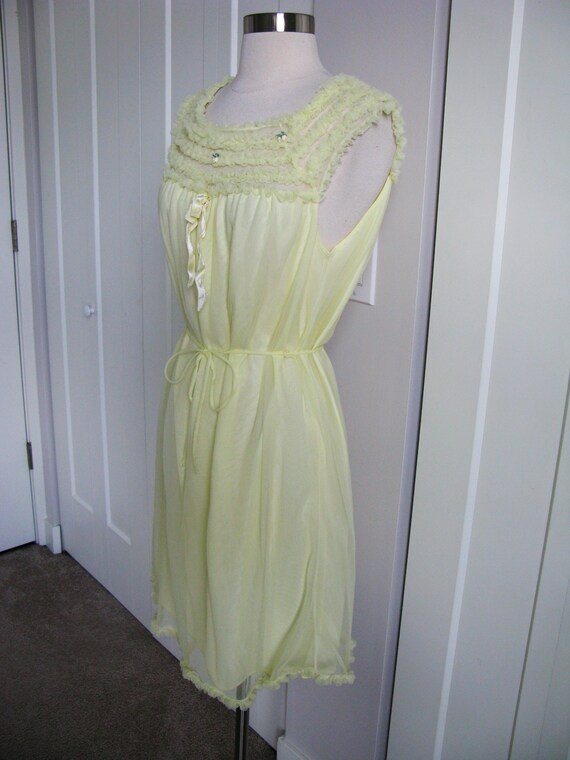 Lemon Yellow Nightgown // 1960's Vintage Belted Sl… - Gem