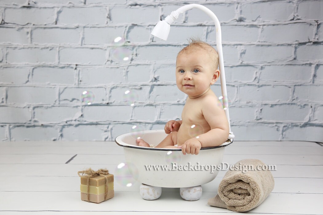 READY TO SHIP Bathtub 6 months baby photography newborn