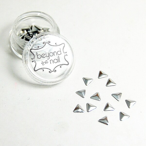 6 silber mm Dreieck Nail Studs