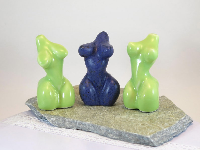 Pastell Lime Chartreuse Venus Mini Figurine 6.5cm