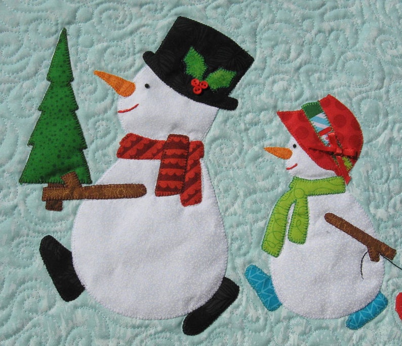 Snow Family Holiday Table Runner or Wall Hanging Pattern image 3