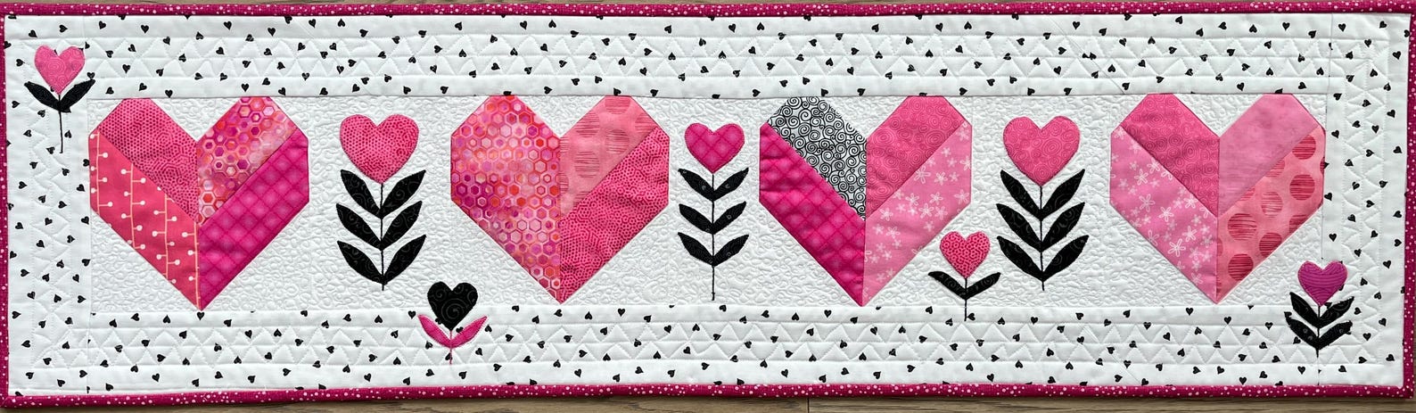 Field of Hearts Table Runner Pattern PDF - Etsy