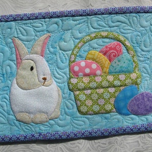 Bunny and Basket Mug Rug Quilt Pattern