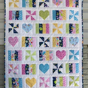 Hearts and Pinwheels Baby Quilt Pattern image 1