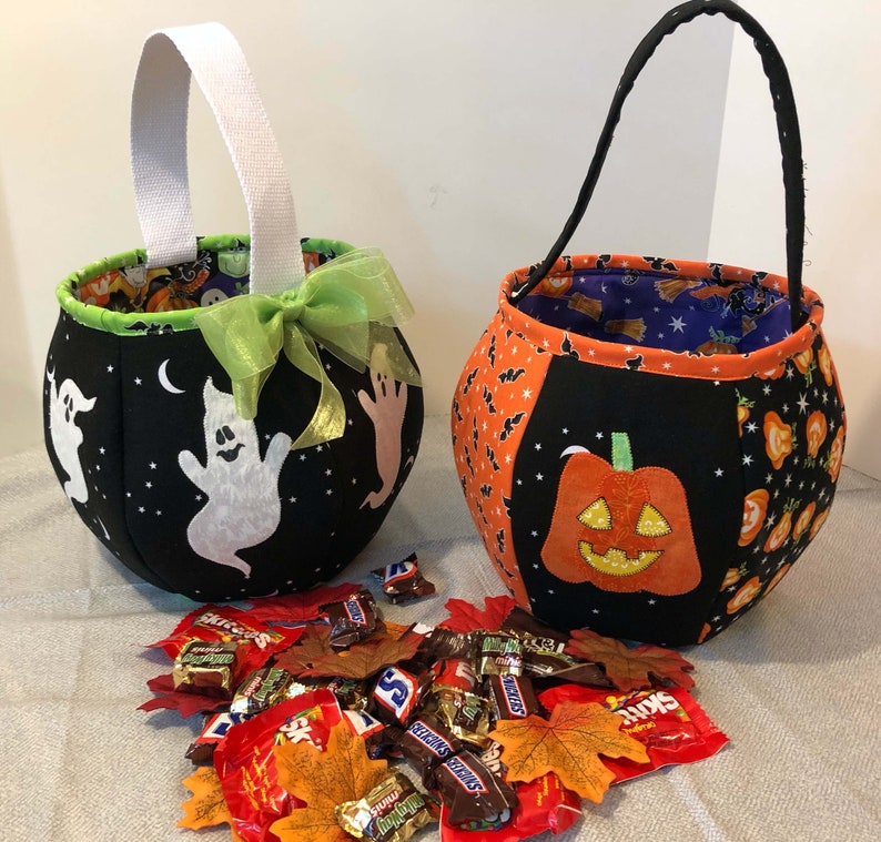 Halloween Trick or Treat Basket Pattern image 1