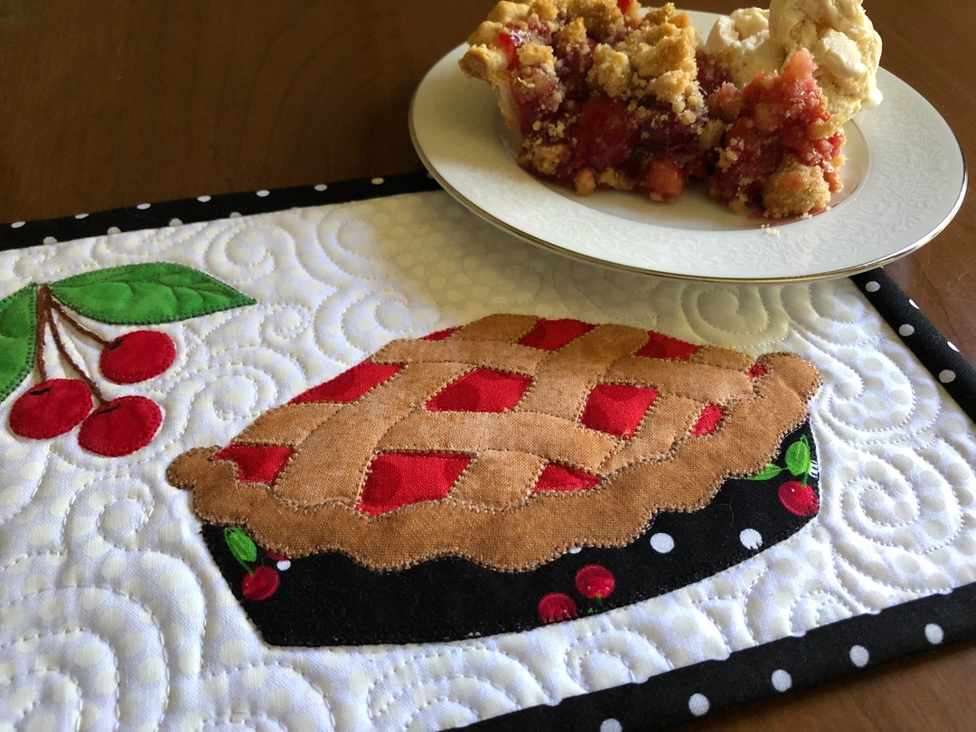 Pie Shape Rug Cherry Pie, Christmas Pie Mug Rug Pattern - Etsy