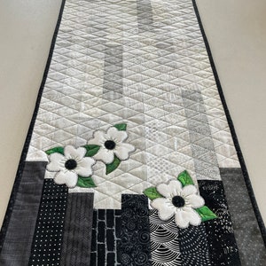 Blossoms Table Runner Pattern