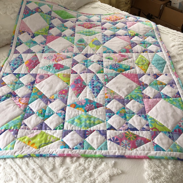 Sail Away. Lap Quilt or Child's Quilt.  PDF Pattern