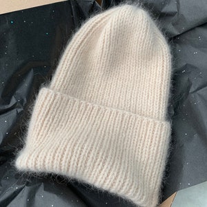 Winter knit hat angora wool ladies beanie hat beige chunku wool women hat