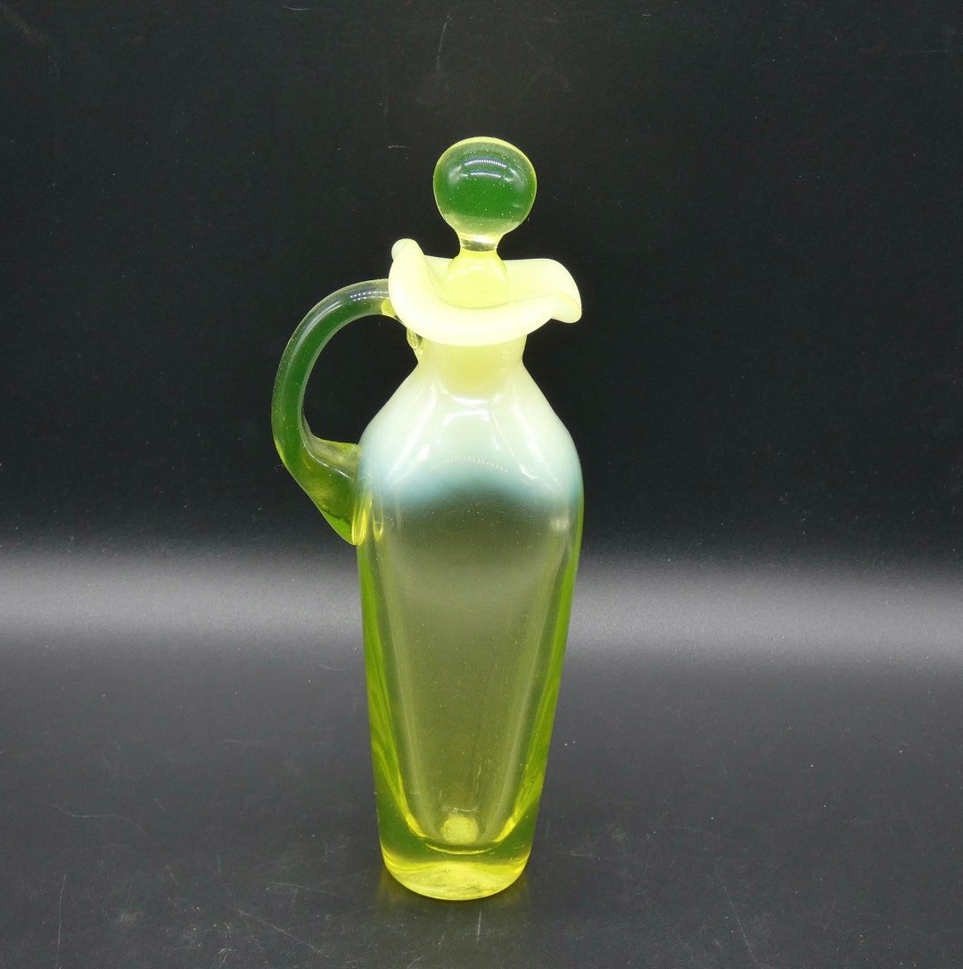Reducedvintage Gibson Uranium Glass Cruet Opalescent Top Etsy