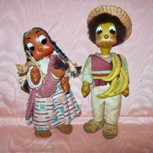 MUÑECAS MEXICANAS VINTAGE HECHAS A MANO DE TELA PINTADA - VENDEDORES CALLEJEROS Pareja con Bebé