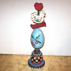 Vintage Painted Wood FOLK ART TOLEWARE Decorative Figural Faux Weathervane Chicken with Egg & Heart Finial