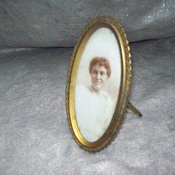 Antique Oval Brass Frame Etsy
