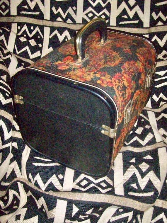 Dramatic Floral Pattern Vintage Hard Shell TRAVEL… - image 3
