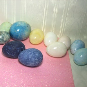 11 ITALIAN ALABASTER Stone EGGS in Various Sizes and Colors - Easter and Home Decor