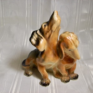 Vintage Pair of Ceramic DACSHUND DOGS FIGURINE - Best Friends!!!