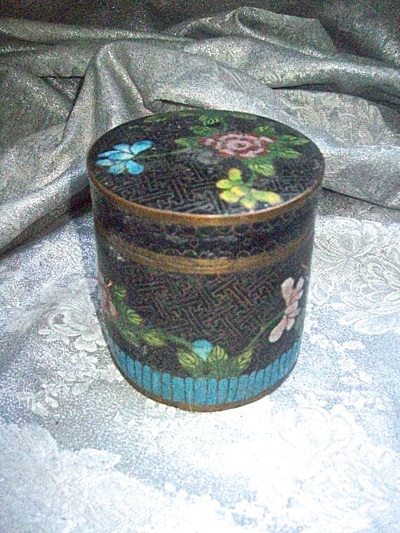 Antique Ornate CHINESE CLOISONNE CANISTER Round B… - image 3