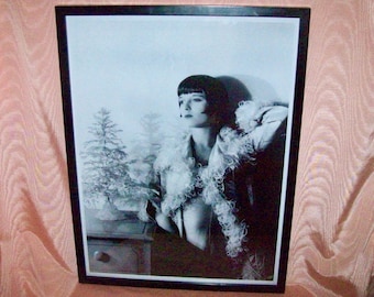 アートポスター ルイーズ・ブルジョワ エキシビジョンポスター maxresdefault.jpg