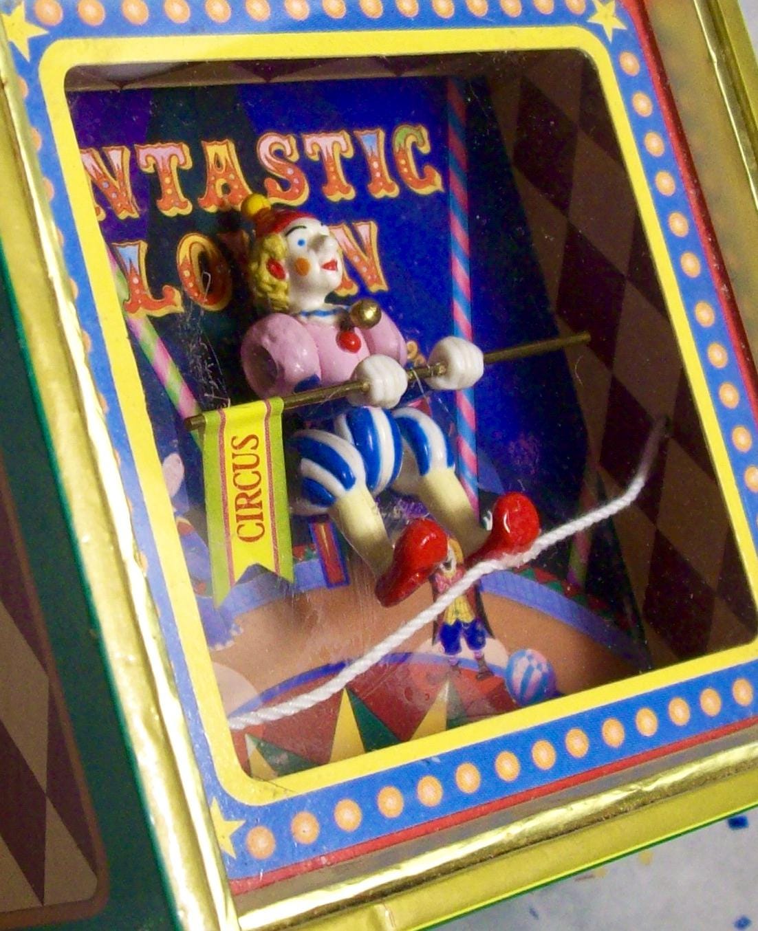 Koji Murai Clown Museum 3 Dimensional Diorama Musical Box
