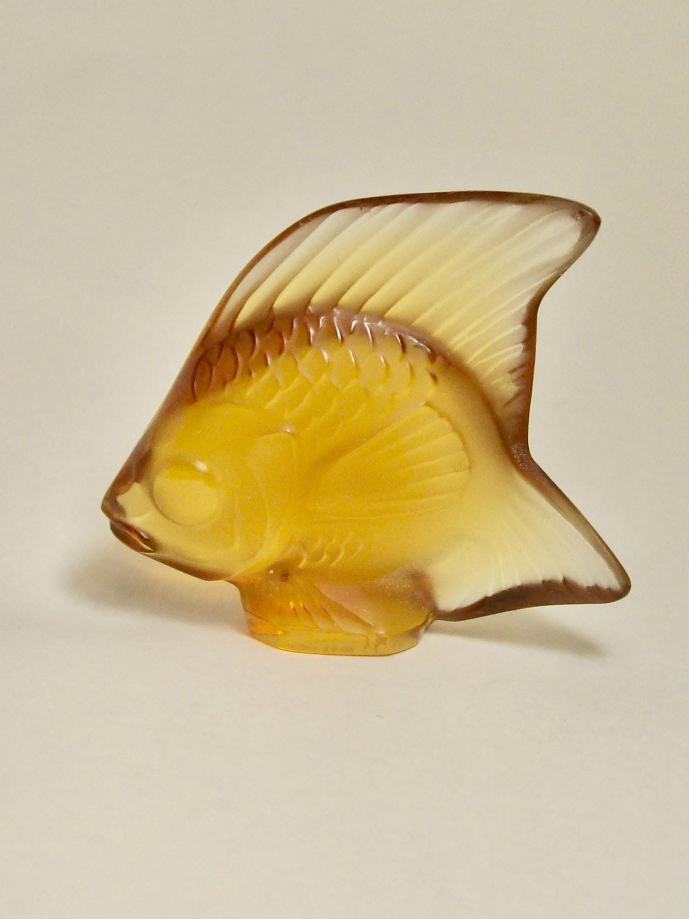 LALIQUE ラリック　魚の彫刻 緑色 ペパーウェイト　約15cm LALIQUE ラリック 魚の彫刻 緑色 ペパーウェイト 約15cm - メルカリ