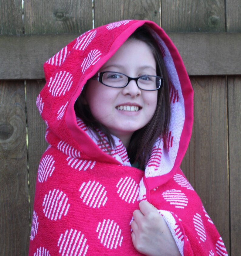 full size towel personalized adult hooded beach towel adult bath towel Hot Pink polka dot adult hooded bath towel cruise hooded towel