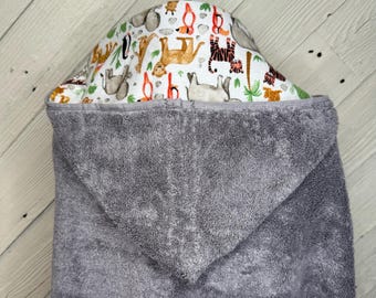 Personalized hooded baby towel with zoo animals, baby bath towel, kids hooded bath towel, hooded baby towel, personalized bath towel