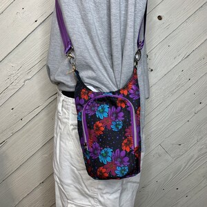 Bolso para botella de agua con flores, bolso bandolera ajustable