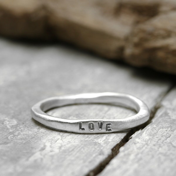 925 Silberring mit Gravur, personalisierter Ring mit Schrift, Stapelring No. 10, beste Freundin, Verlobung